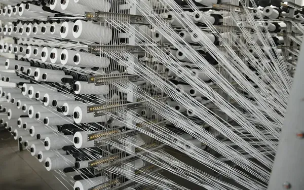 Yarn & Fabric Sourcing - Professional apparel manufacturing service
